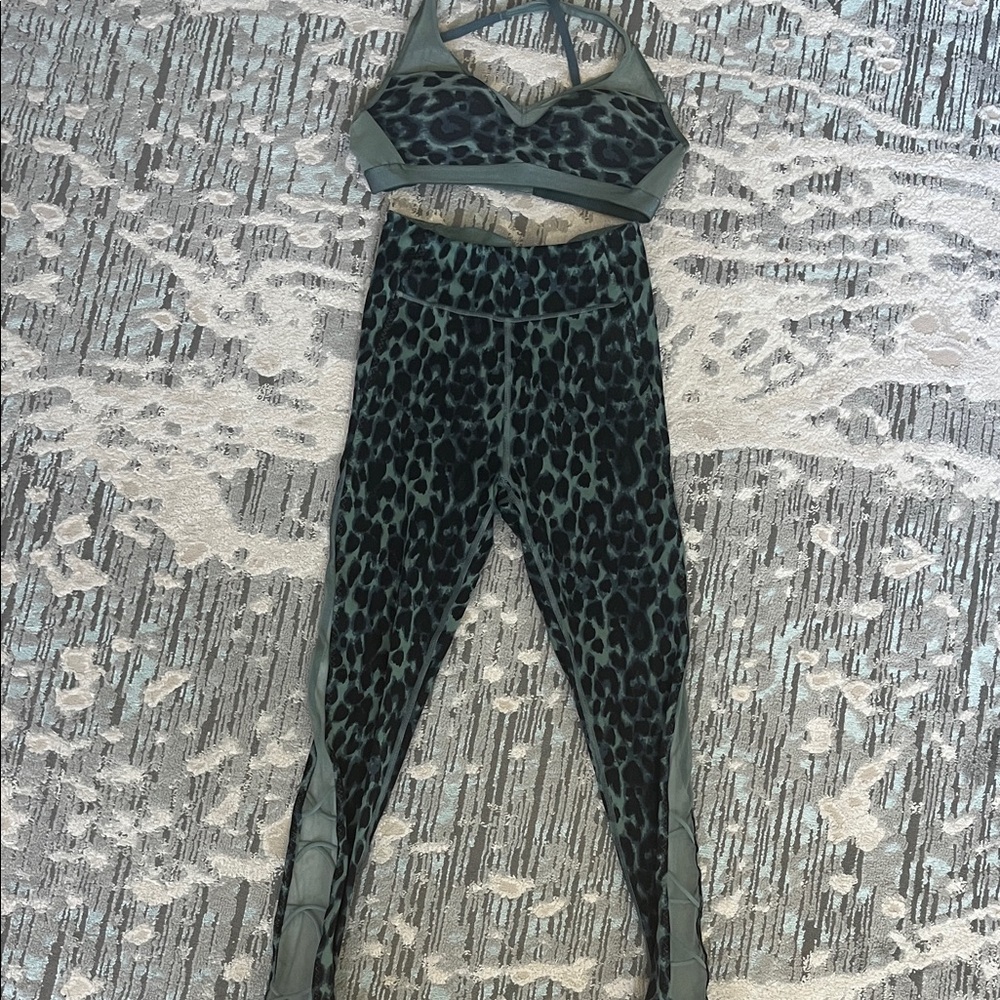 Victoria's Secret Teal Leopard Print Set